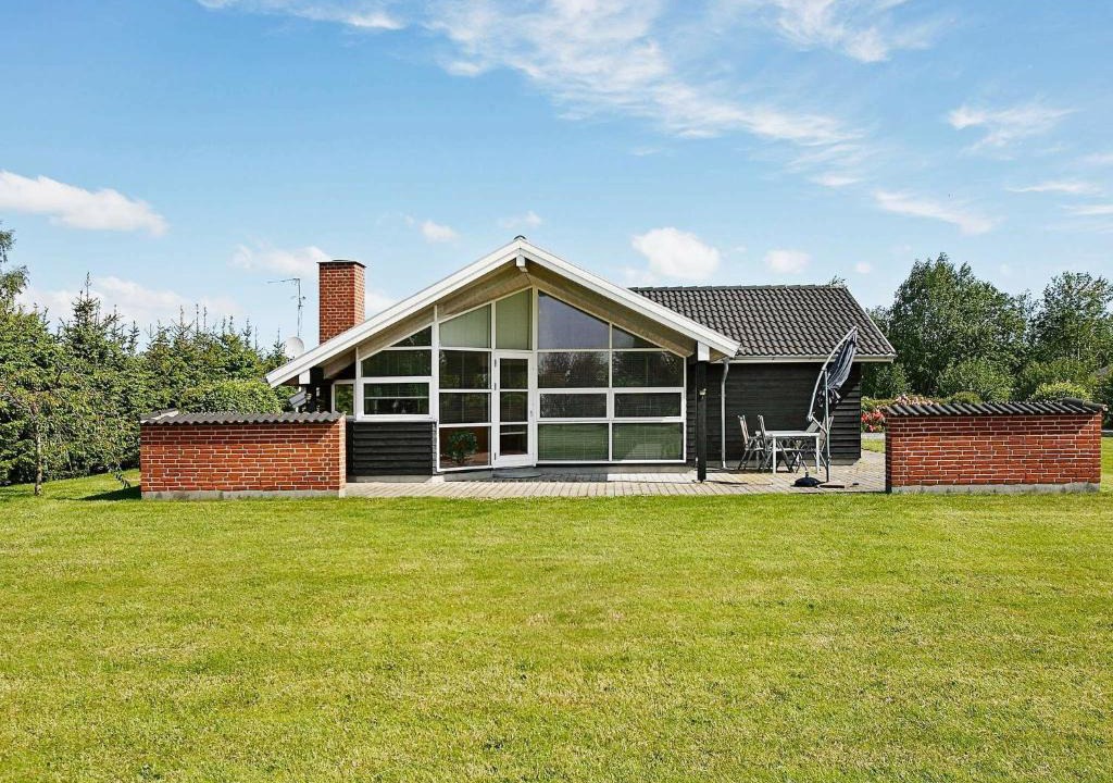 Egense House | 6 person holiday home in Storvorde-By Traum
