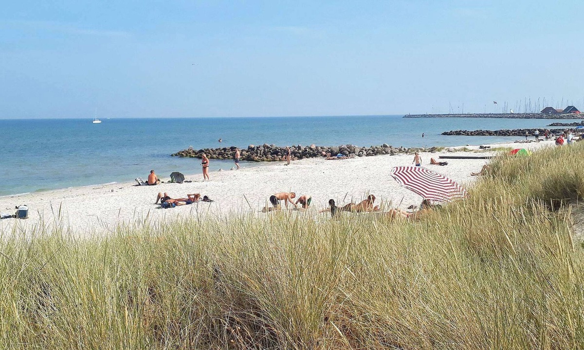 Sæby House | 6 person holiday park home in Sæby