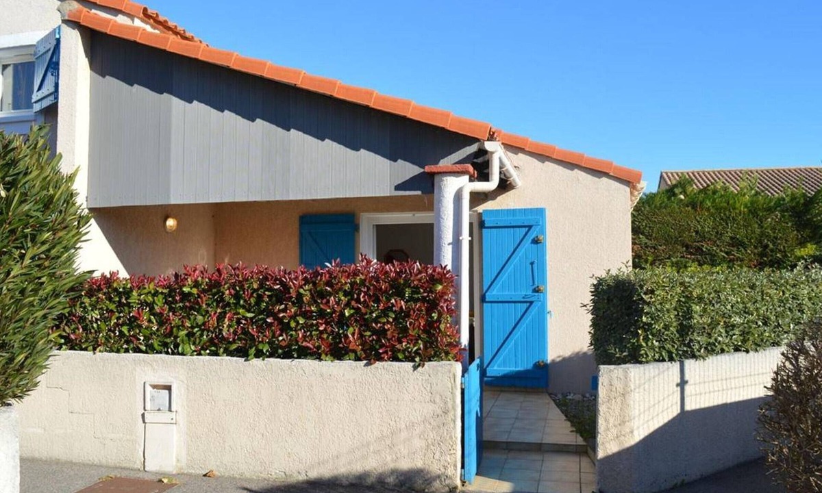 Saint-Cyprien Plage House | 6-person house with pool and parking, Saint-Cyprien