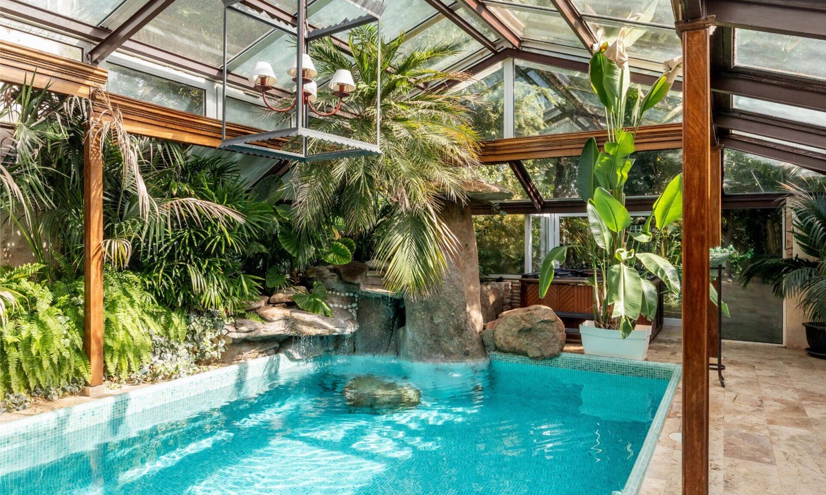 Las Rozas de Madrid Villa | 6-Suite Madrid Luxury Villa with Oasis, Pool, Spa, Gym, Club and 24/7 Concierge