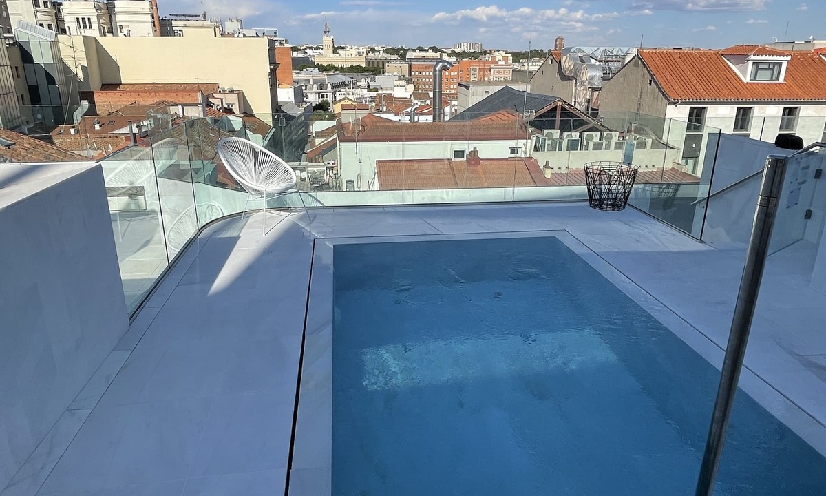Cortes Apartment | 60 Balconies Iconic