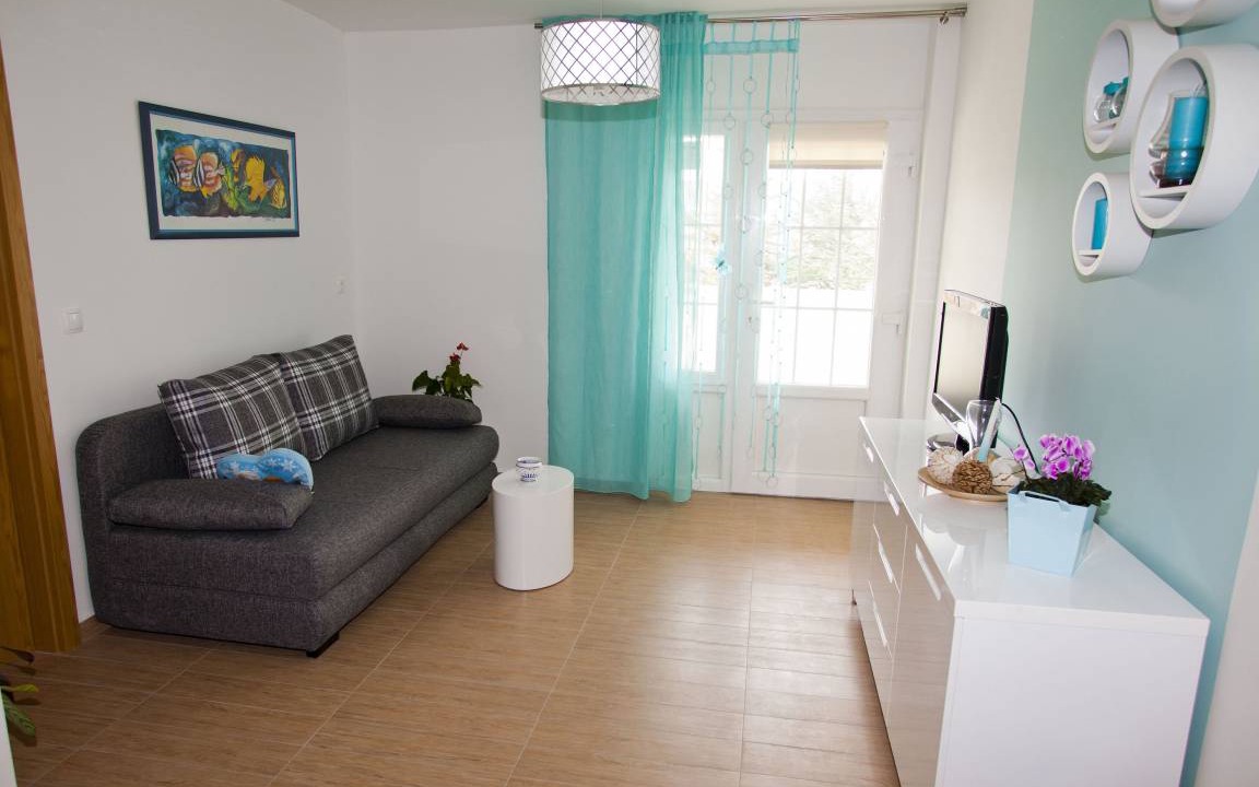 Vrbnik Apartment | 60 m² Apartment ∙ 2 bedrooms ∙ 6 guests