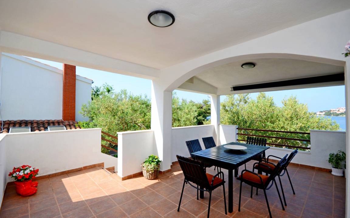Rogoznica Apartment | 60 m² Apartment ∙ 2 bedrooms ∙ 4 guests