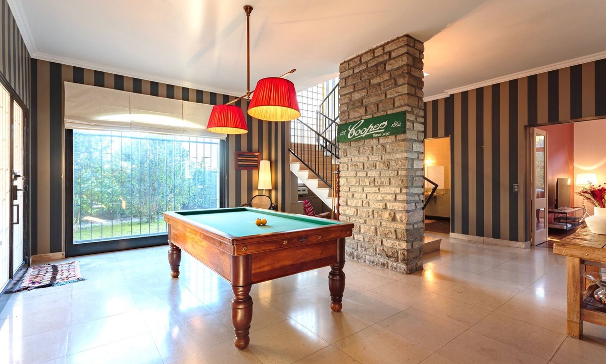 Rion-des-Landes House | 60's architect-designed villa for small and large tribes