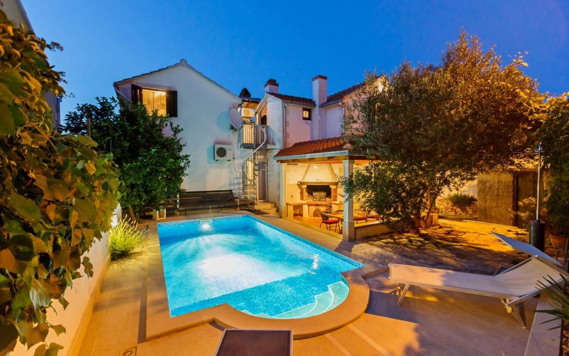 Supetar Apartment | 61 m² Apartment ∙ 2 bedrooms ∙ 4 guests