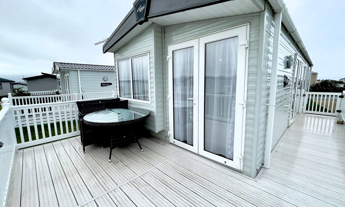 Truro House | 63 Bude Perran Paradise