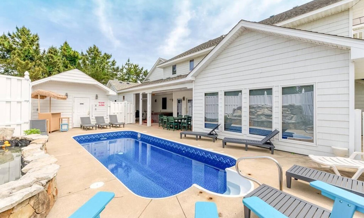 Whalehead Beach House | 632 Private Pool, Hot Tub, Billiards, and More!