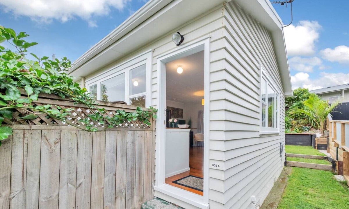 Grey Lynn Apartment | 635a Great North Rd, Grey Lynn