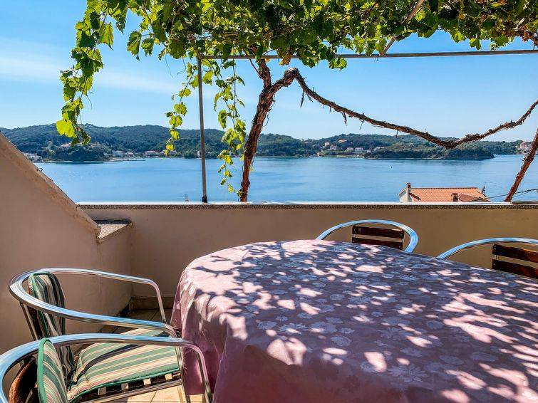 Rab Town Apartment | 65 m² Apartment ∙ 1 bedroom ∙ 4 guests