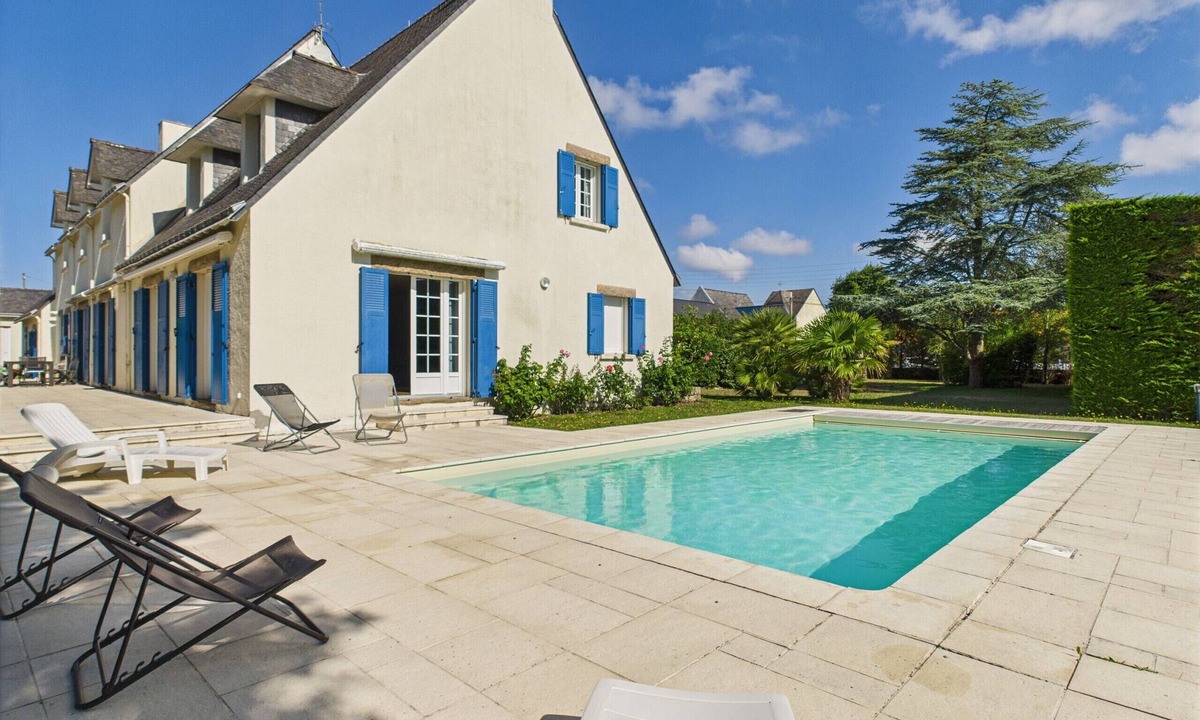 Le Pouliguen House | 650m from the sea – Large house for 10 with pool
