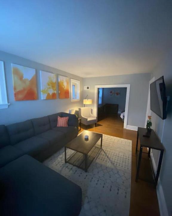 Lindenwood Park Apartment | 6600A Arsenal First Floor One Bedroom One Bath in South City