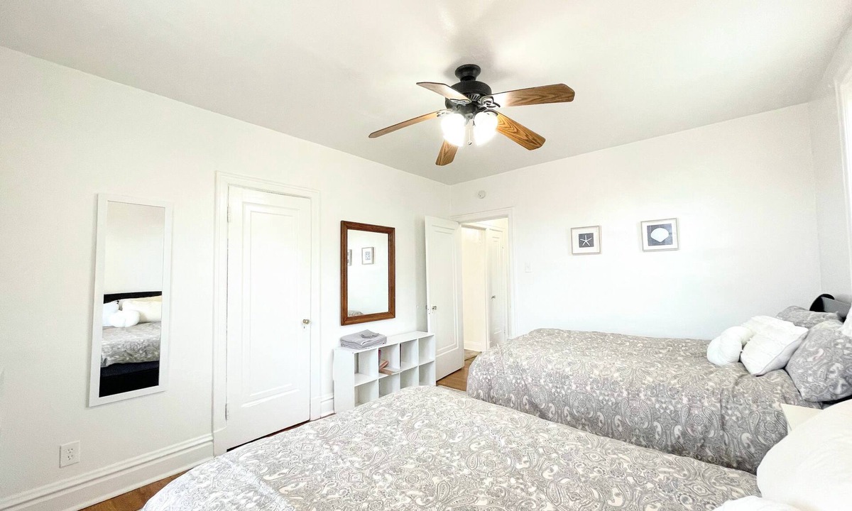 St. Louis Apartment | 6649 2W | Central St. Louis Beauty