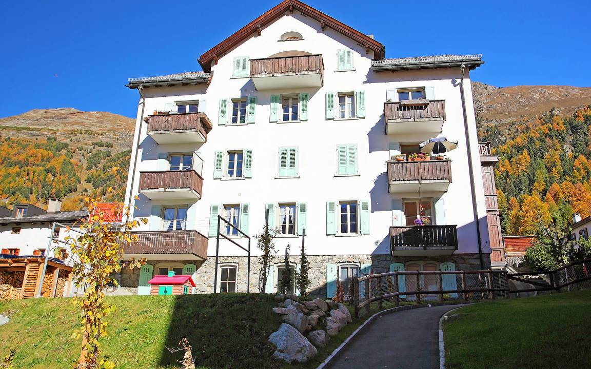 Pontresina Apartment | 67 m² Apartment ∙ 2 bedrooms ∙ 4 guests