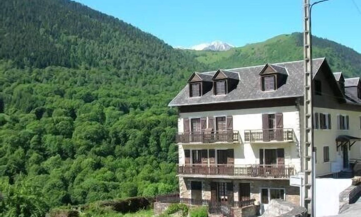 Peyragudes Apartment | 68 m² * self-contained apartment, large terrace, parking, surrounded by mountains.