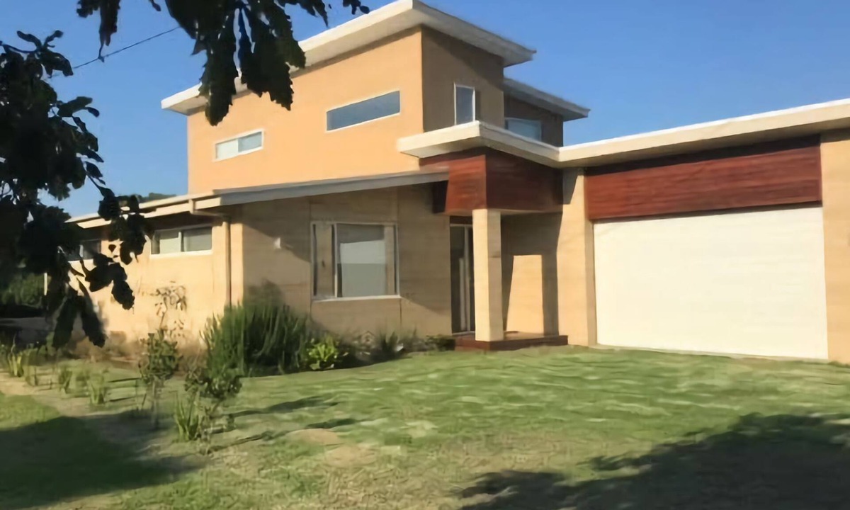 Sandy Point House | 69 Beach Parade, Sandy Point