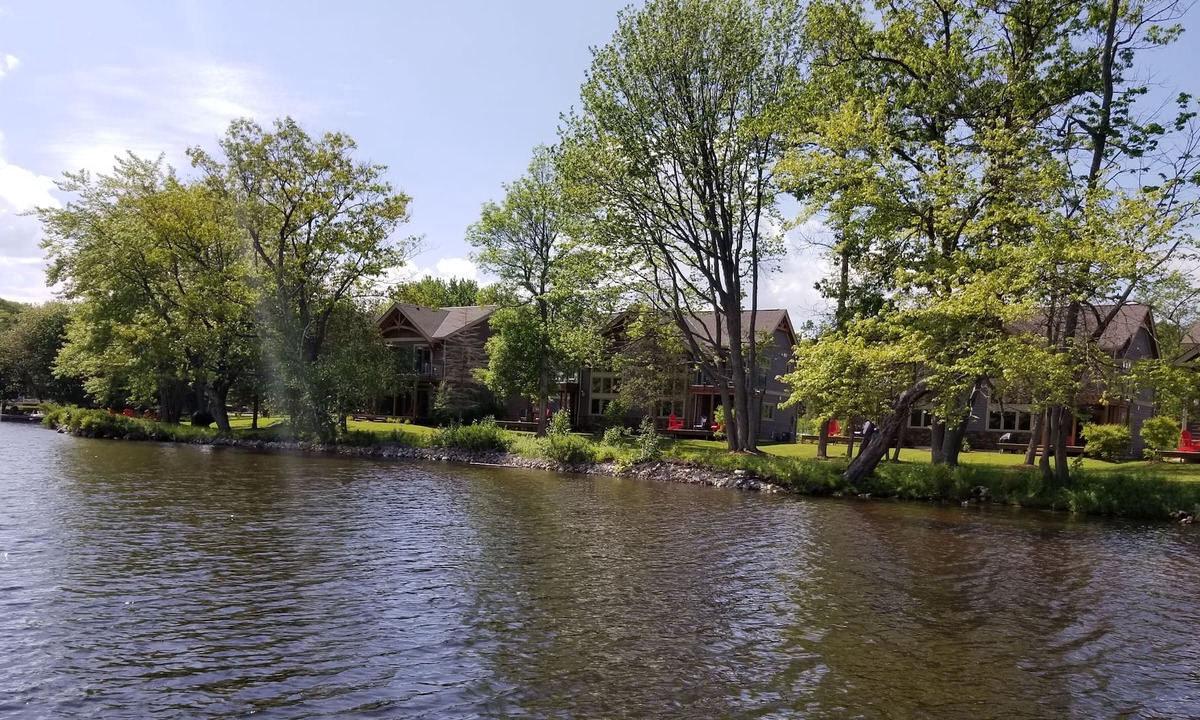 Muskoka Lakes House | 6A - 3 Bedroom Duplex