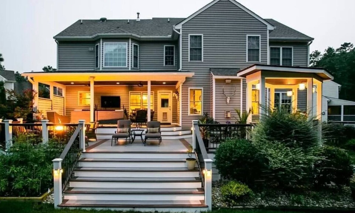 Chesterfield House | 6BR 4Bath Haven with Gorgeous Yard