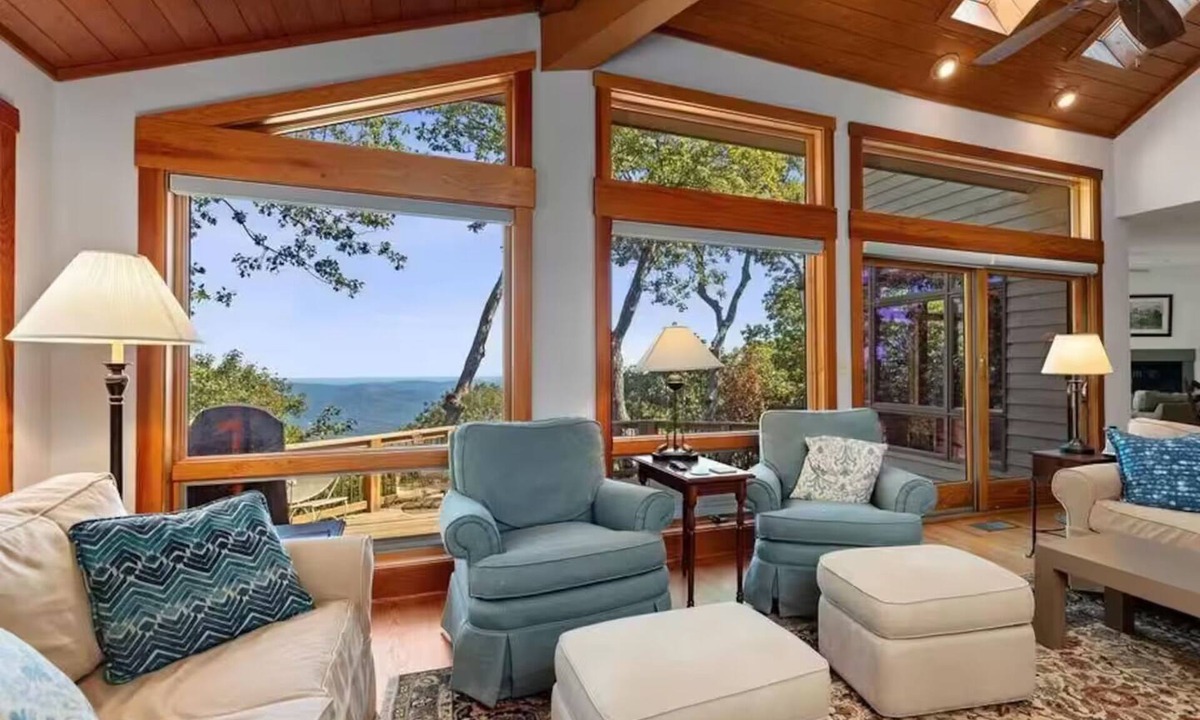 Wintergreen House | 6BR: Every Room Has Private Bath + Mountain Views 2 Decks