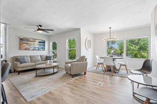 Central Oklahoma City House | 6BR Home 5 mins OCU, Sleeps 14