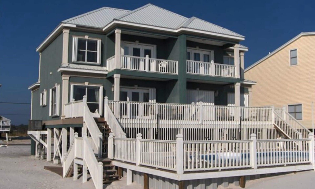 Gulf Shores House | 6BR house steps from the beach w POOL