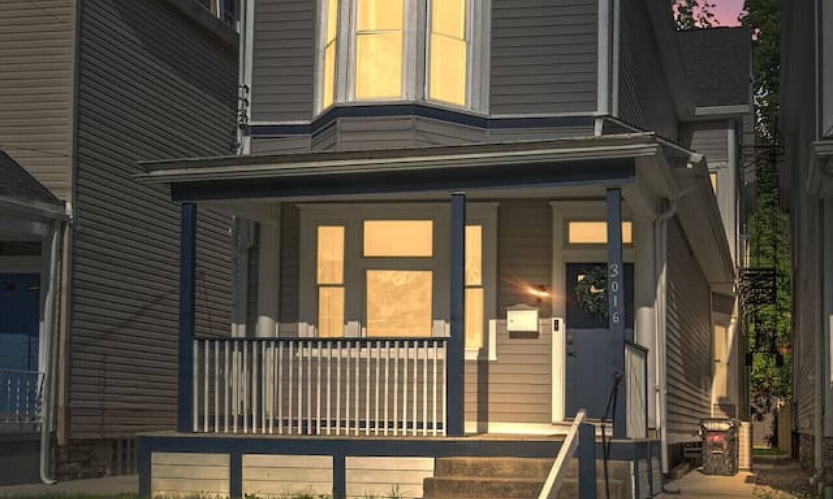 Cincinnati House | 6BR Huge House - No Cleaning Fee