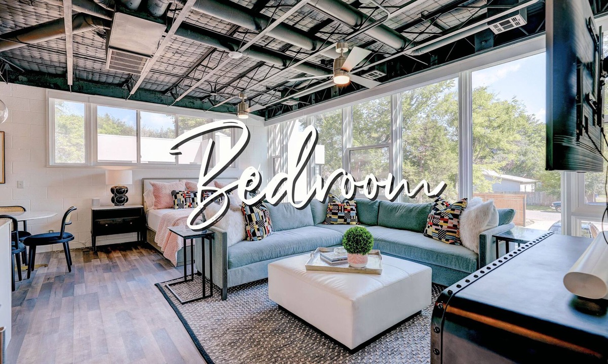 Norman Apartment | 6BR Near OU Campus I Great for Big Groups 1010