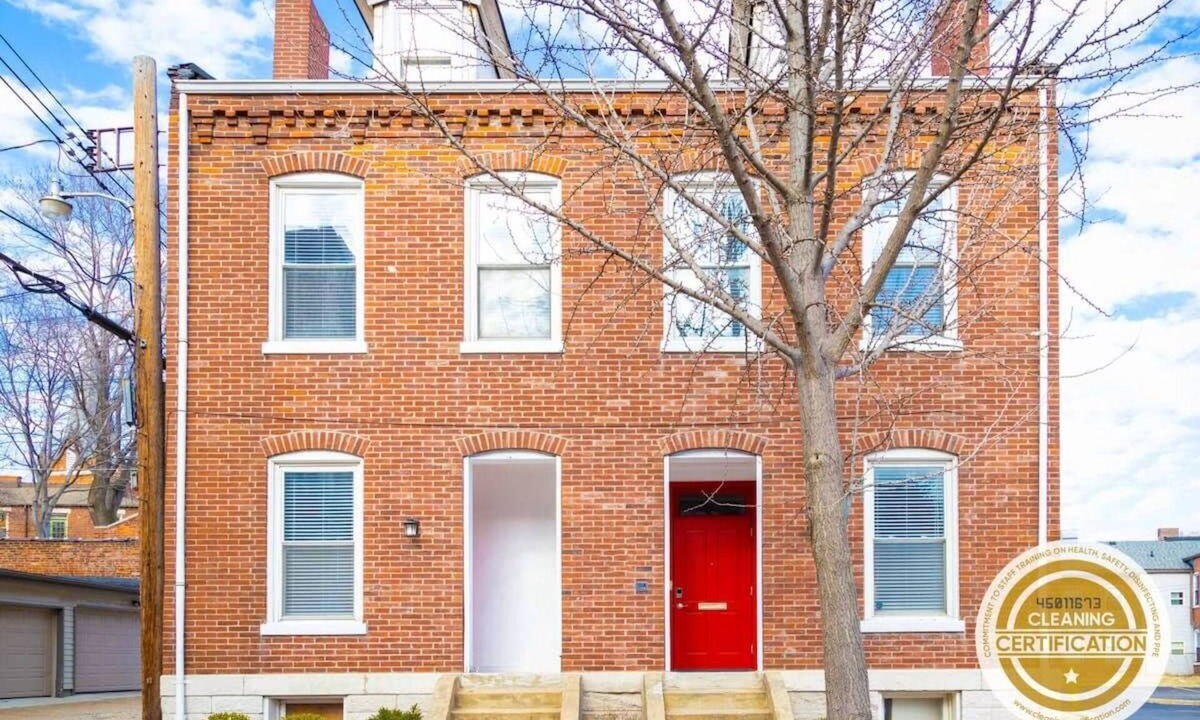 Soulard House | 6BR Soulard Family Home with Game Room ABODEbucks