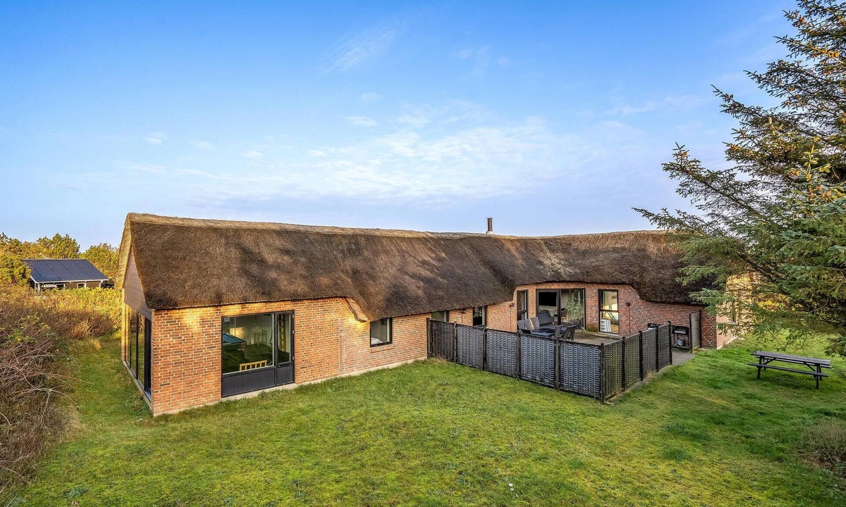 Sondervig House | 7 bedroom beautiful home in Ringkøbing