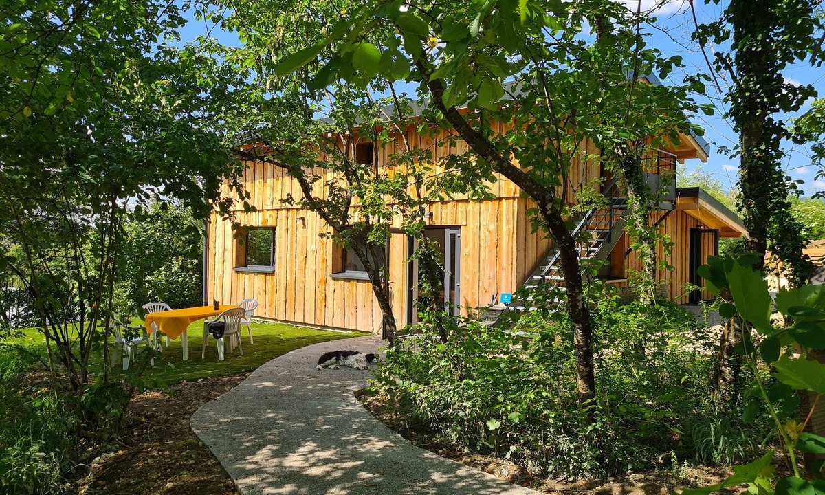 Saint-Paul House | 7-bedroom gîte for 15 people, located in the heart of nature, Savoie