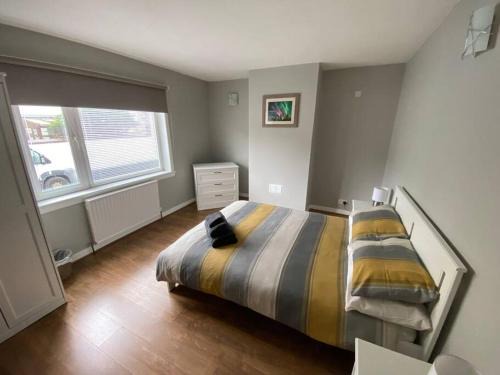 Stornoway House | 7 BR for 10 people in town