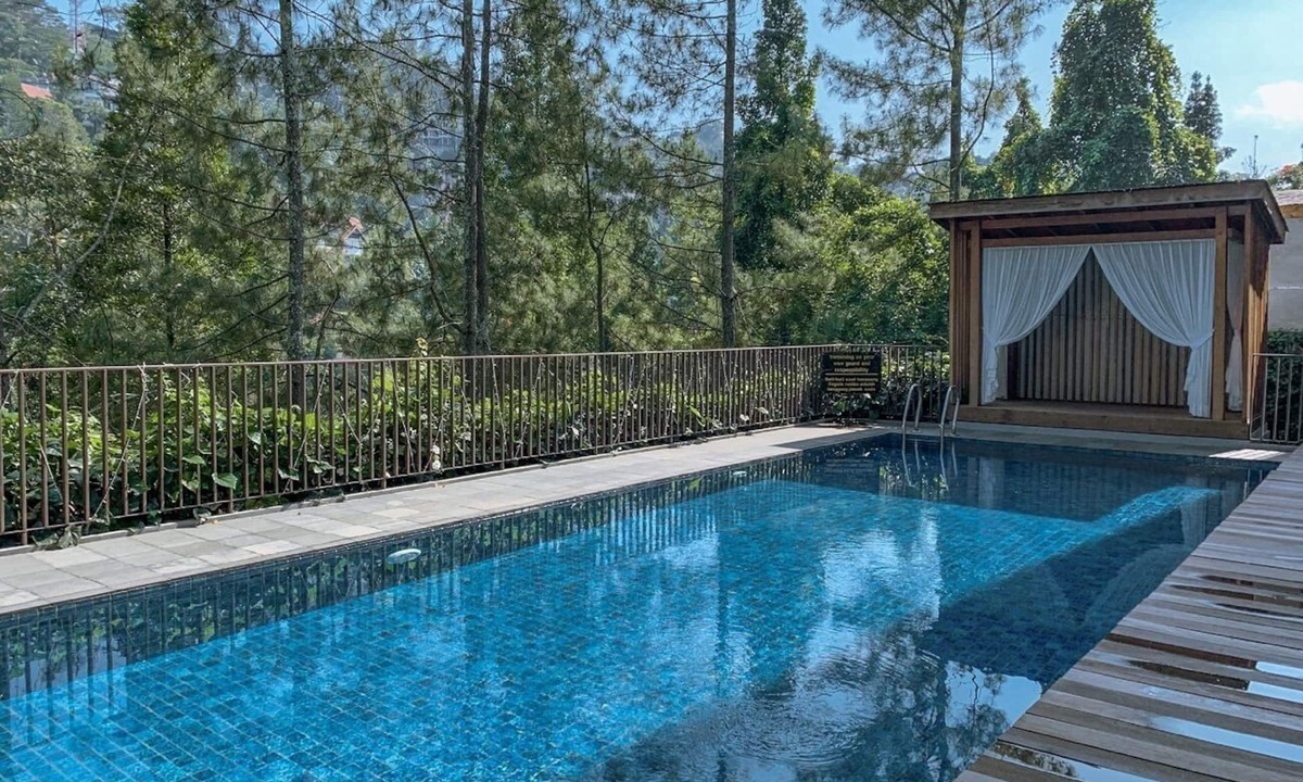 Bandung Villa | 7 BR Hill View Villa with a private pool 1