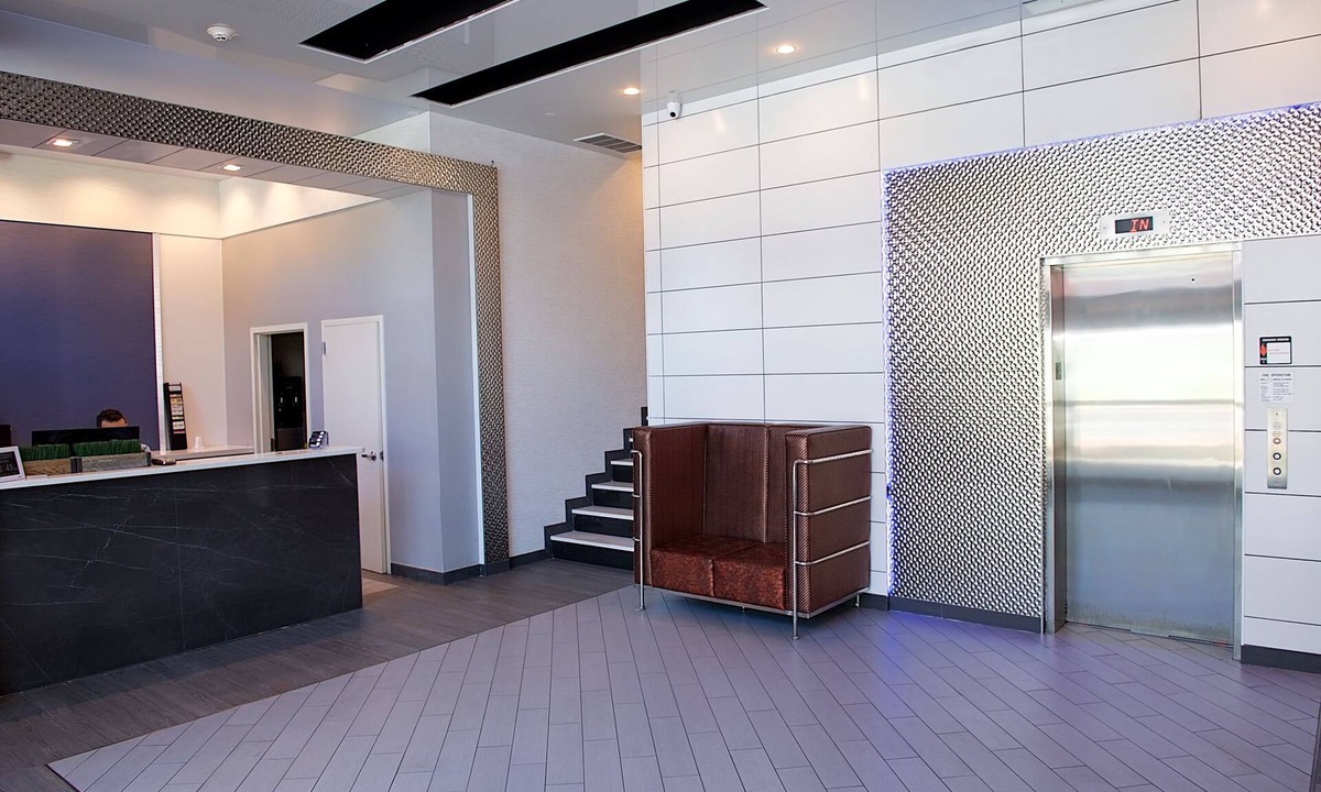 Castle Hill Hotel | 7 Days Hotel Bronx