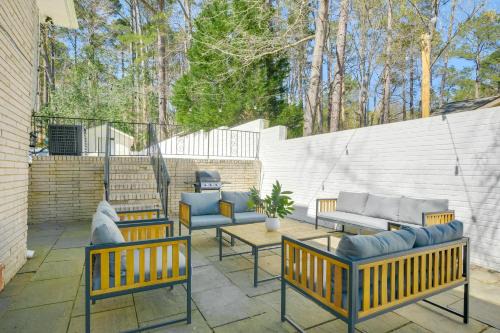 Durham House | 7 Mi to Dtwn Durham: Home w/Hot Tub & Game Room!