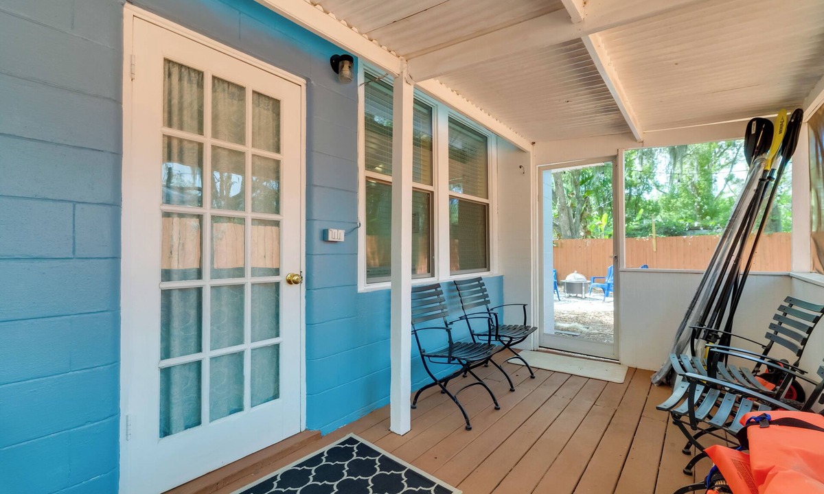Crystal River Cottage | 7 Mi to Gulf: Home w/Dock Access in Crystal River