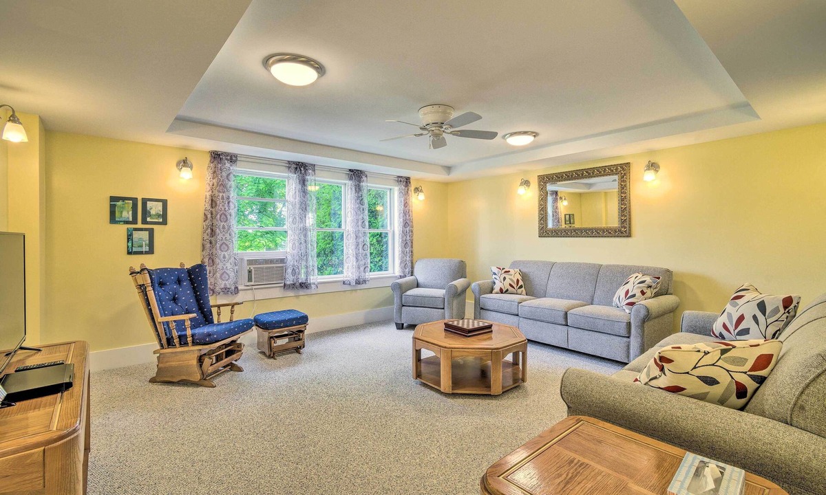 Oaks Corners House | 7 Mi to Seneca Lake: Family Retreat in Stanley