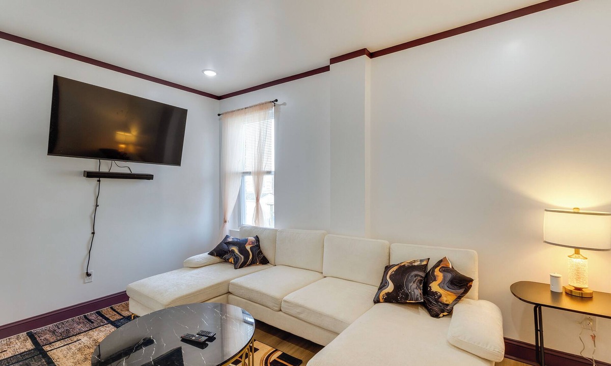 Collingdale Apartment | 7 Mi to World Cup Matches! Charming Philly Apt