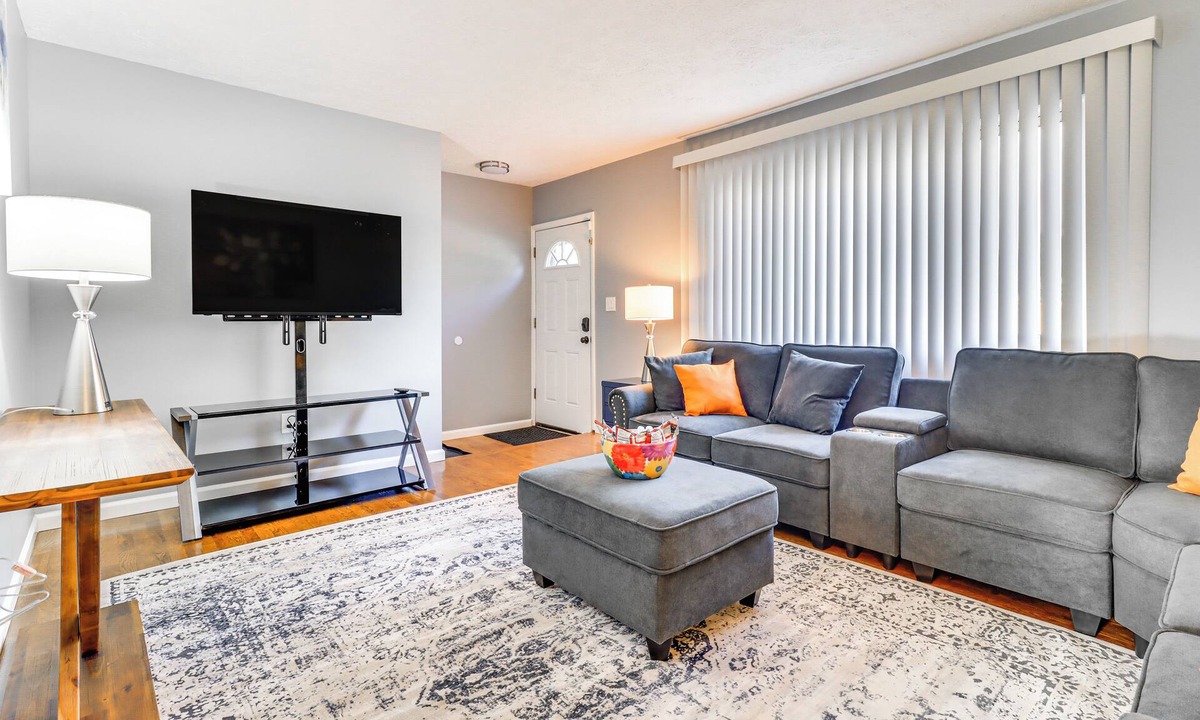 Inkster House | 7 mins to DTW - Comfortable Inkster Home