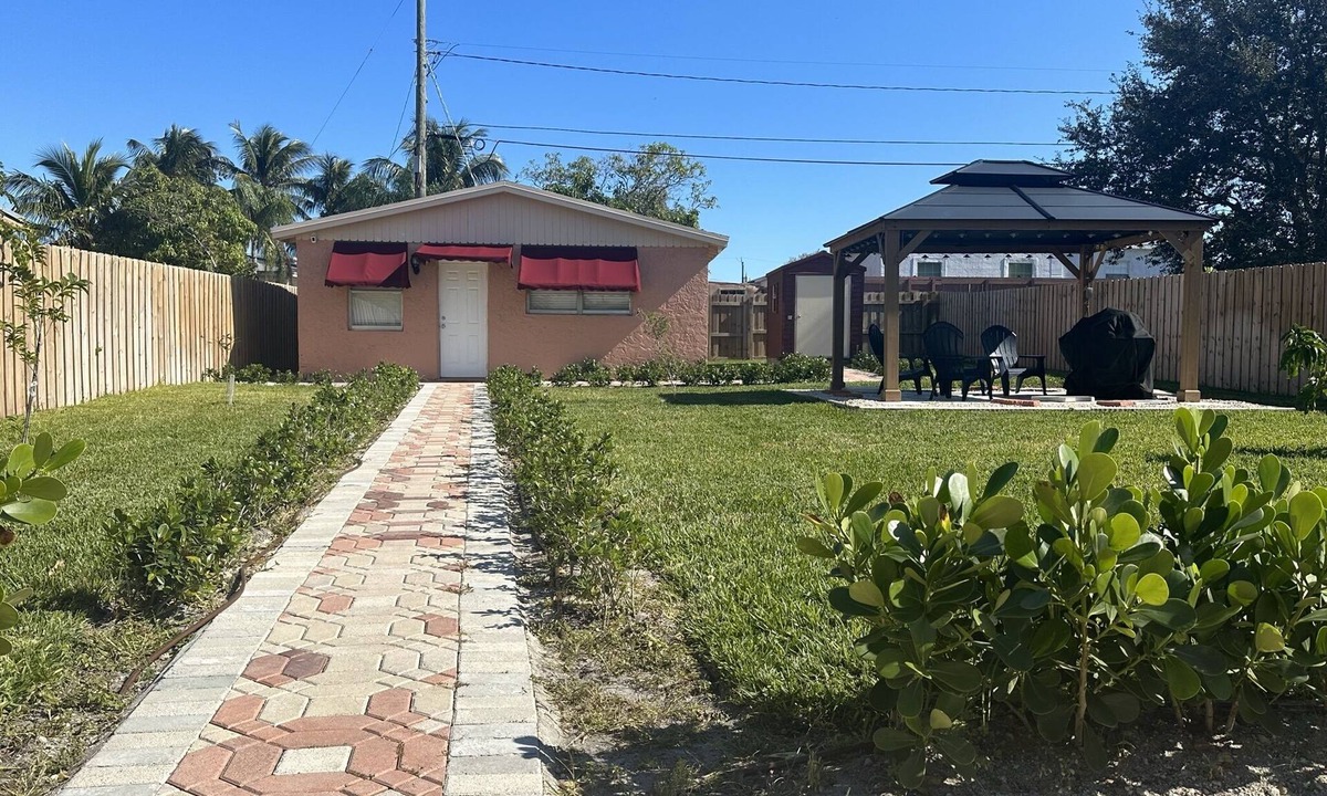 Delray Beach House | 7 mins to the beach