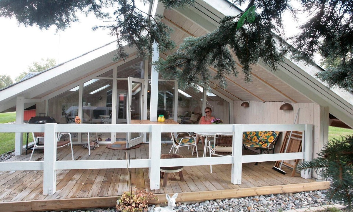 Dannemare House | 7 person holiday home in Dannemare