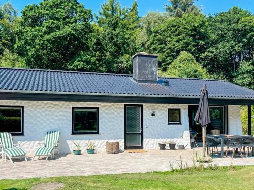 Lyngsbæk Strand House | 7 person holiday home in Ebeltoft-By Traum