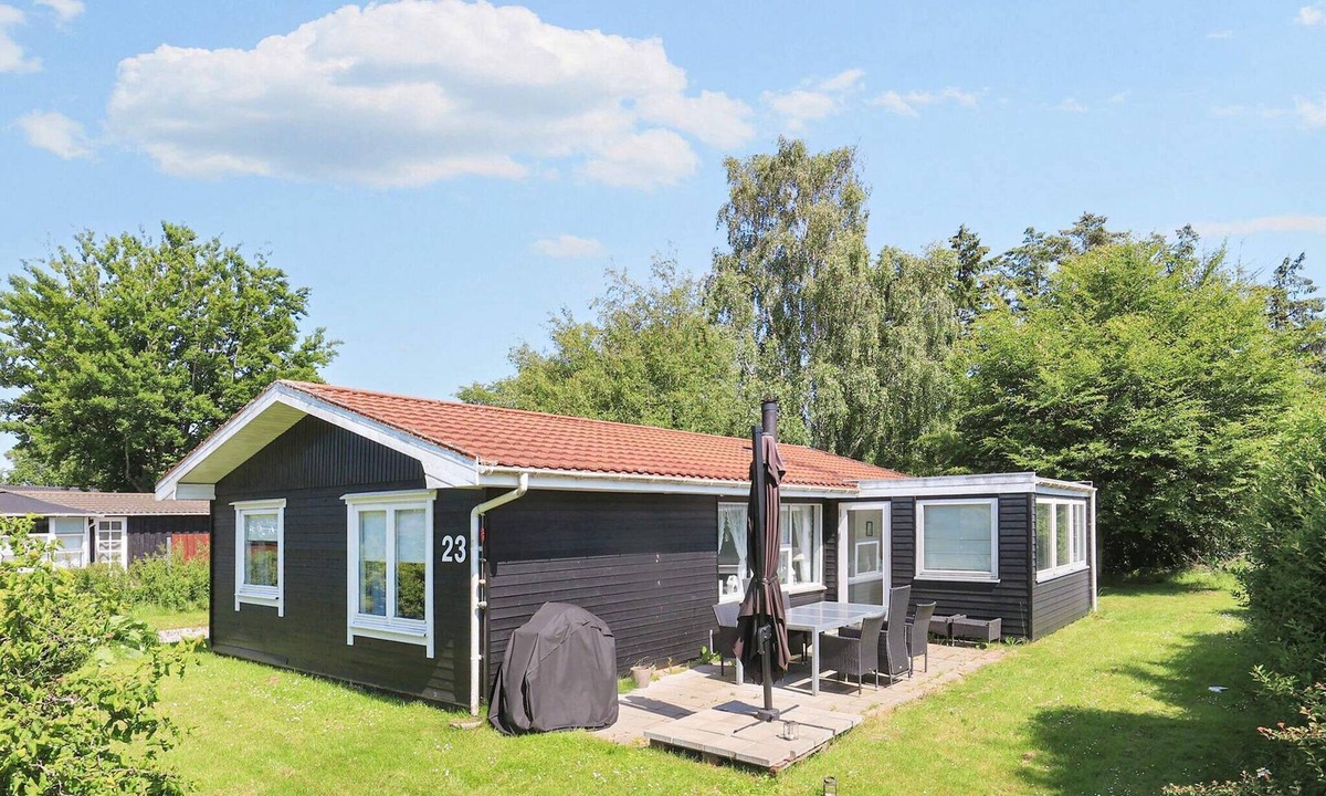 Hou House | 7 person holiday home in Hals-By Traum