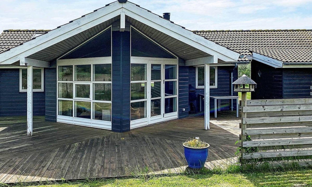 Kramnitse House | 7 person holiday home in Rødby-By Traum