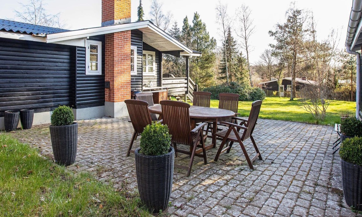 Hoeve Strand House | 7 person holiday home in Vig