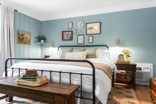 Lookout Mountain Bed & Breakfast | 7- Rock Island Cottage