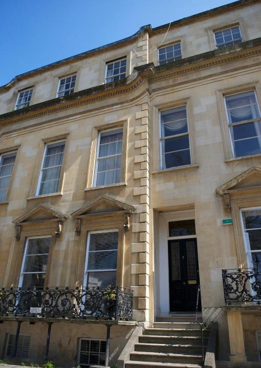 Cheltenham Apartment | 7 Royal Parade