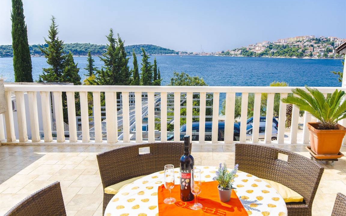 Rogoznica Apartment | 70 m² Apartment ∙ 2 bedrooms ∙ 6 guests
