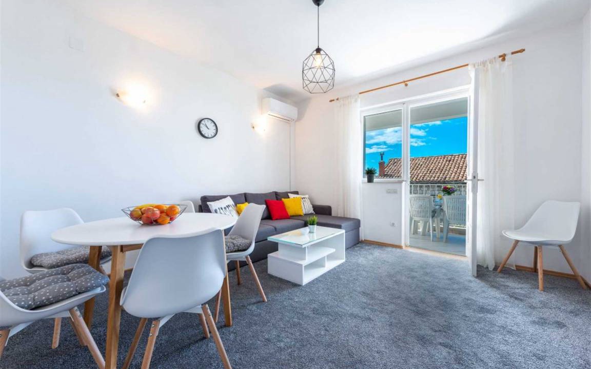 Pile Apartment | 70 m² Apartment ∙ 3 bedrooms ∙ 5 guests