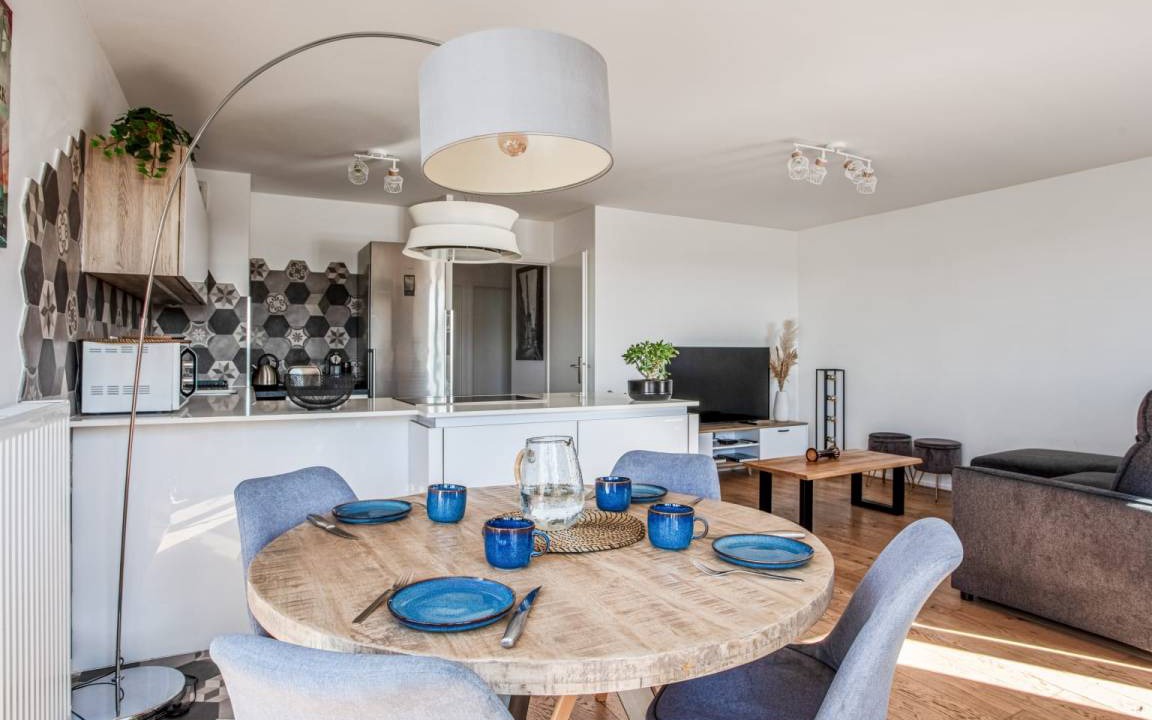 Saint-Denis Apartment | 70 m² Apartment ∙ 2 bedrooms ∙ 6 guests