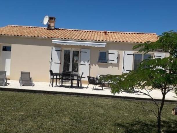 Grues House | 70 m² House ∙ 2 bedrooms ∙ 5 guests