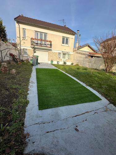 Arcueil Villa | 70 m² Villa ∙ 3 bedrooms ∙ 6 guests